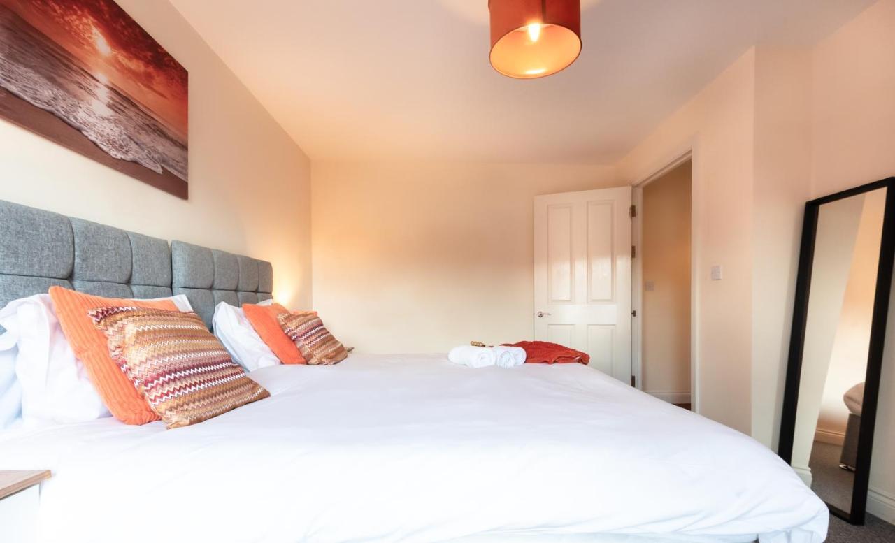 Best Price! 2 Bed City Centre - 4 Single Beds Or 2 Super King, Smart Tvs, Sofa Bed & Free Secure Parking Southampton Buitenkant foto