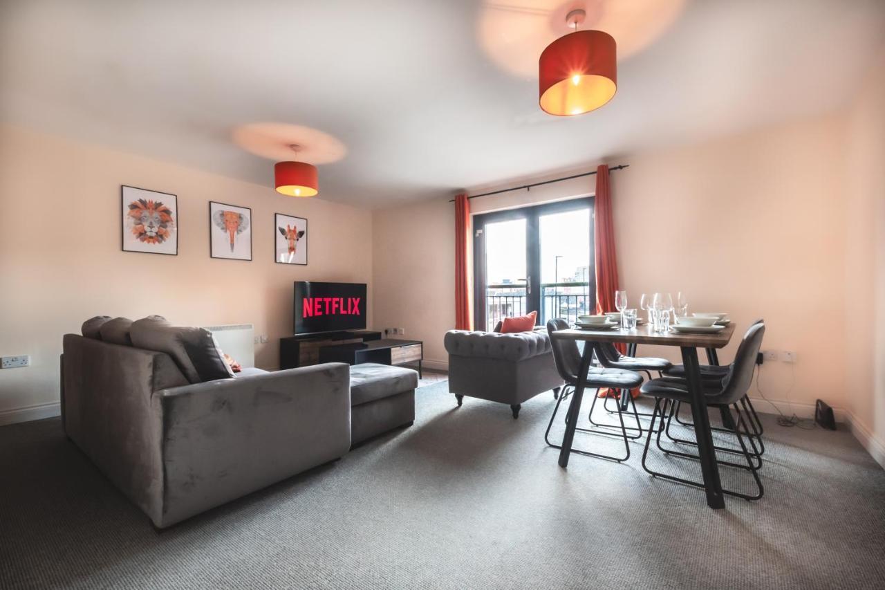 Best Price! 2 Bed City Centre - 4 Single Beds Or 2 Super King, Smart Tvs, Sofa Bed & Free Secure Parking Southampton Buitenkant foto